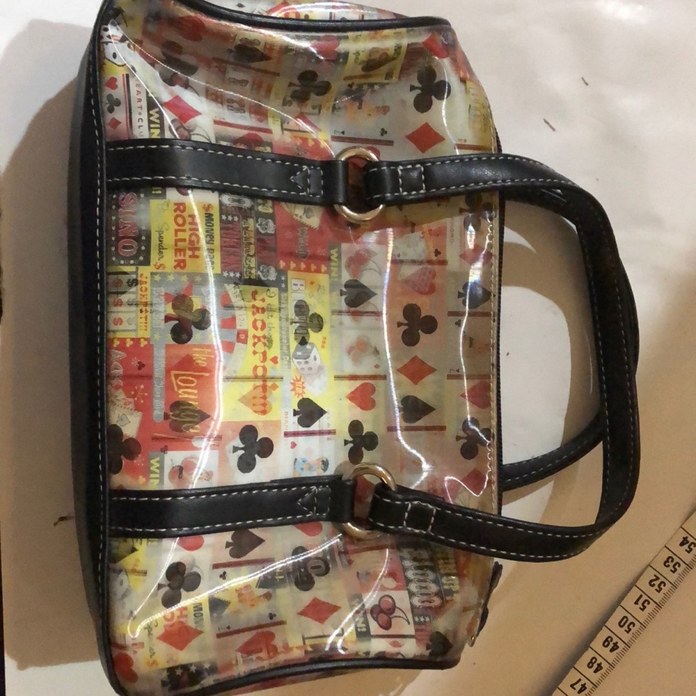 Relic small purse poker design